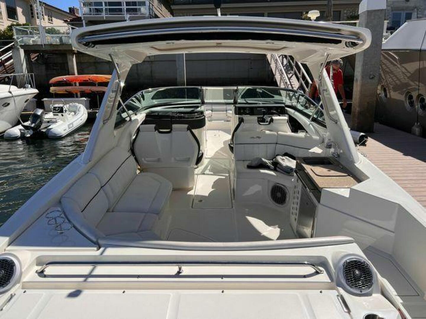 Slide: The Image of Sea Ray 350 SLX 2015 - 4338622