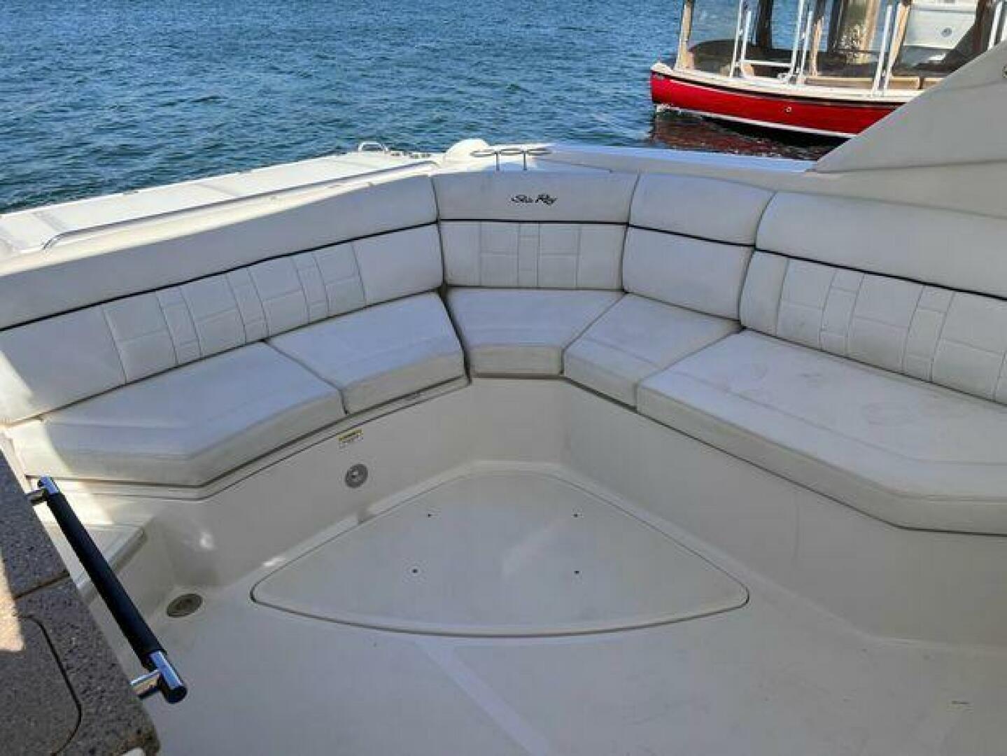 Slide: The Image of Sea Ray 350 SLX 2015 - 4338624
