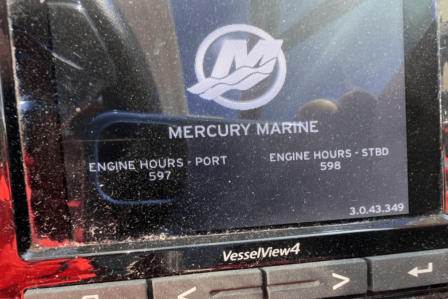 Slide: The Image of Sea Ray 350 SLX 2016 - 12