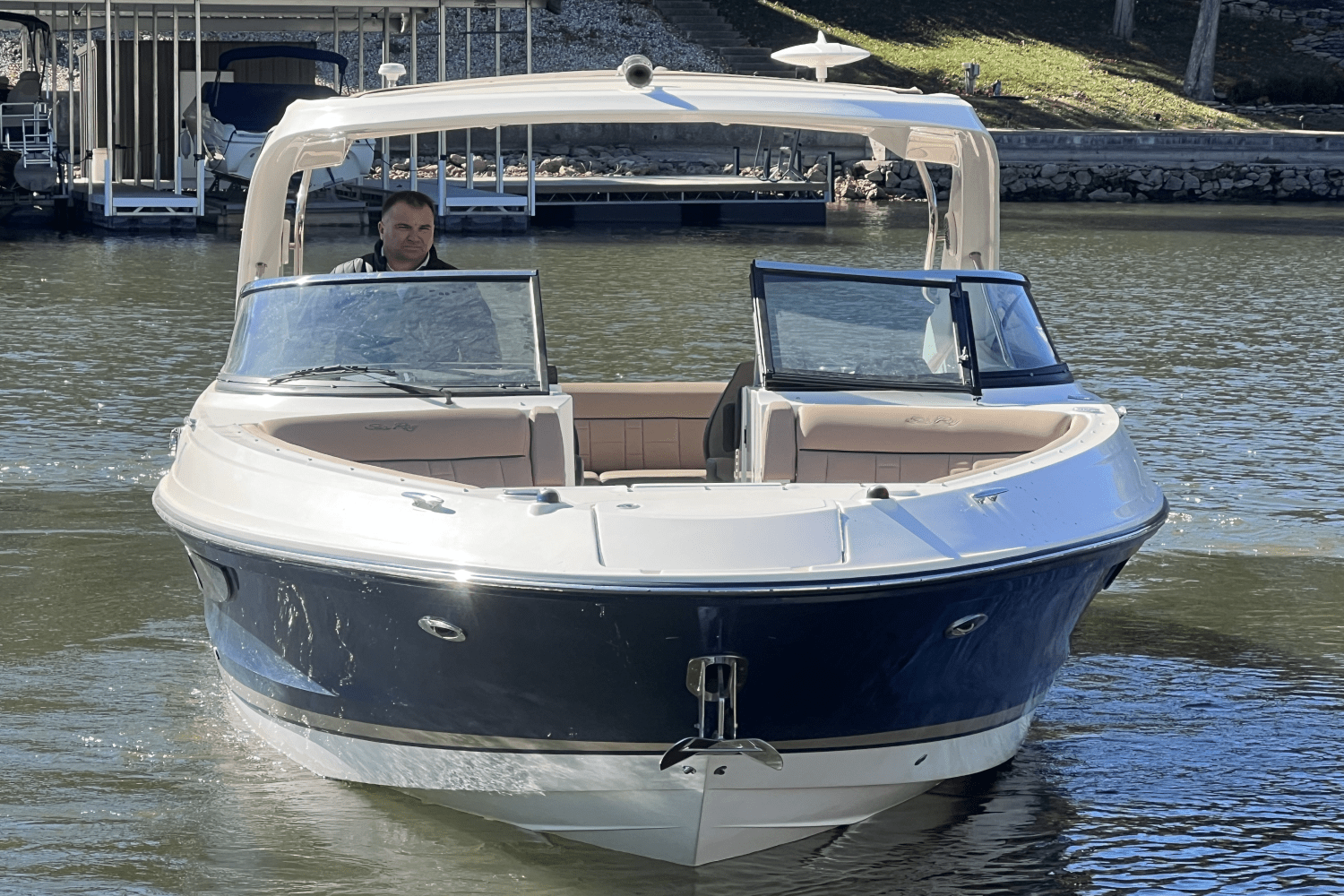 Slide: The Image of Sea Ray 350 SLX 2016 - 2