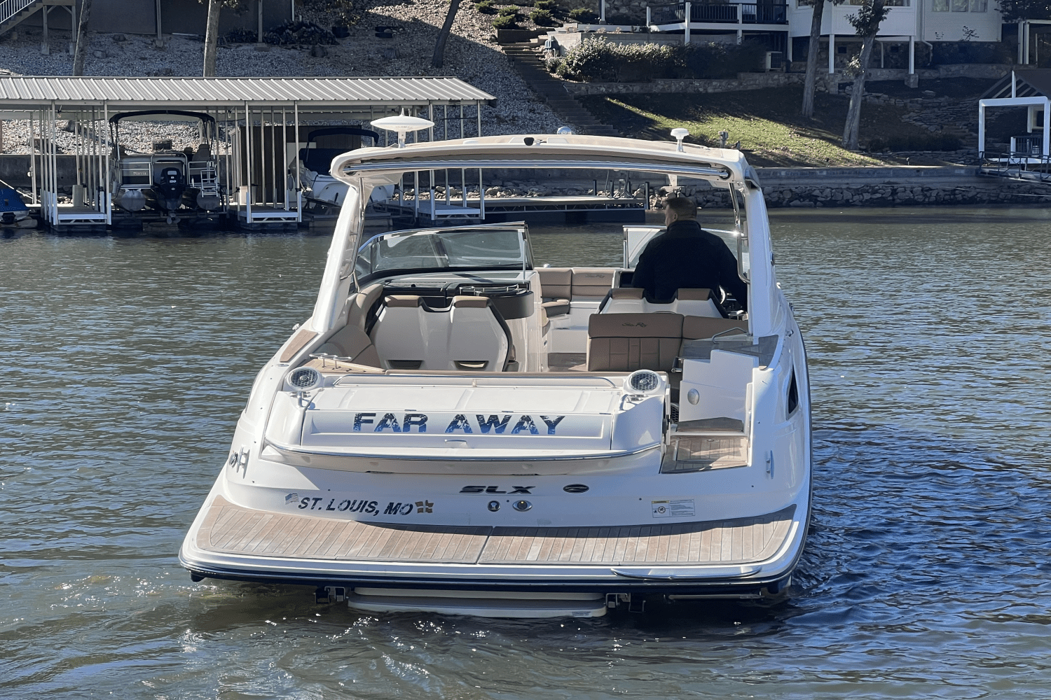 Slide: The Image of Sea Ray 350 SLX 2016 - 4