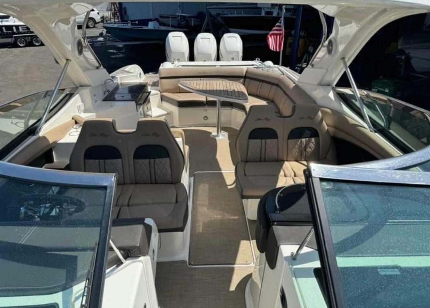 Slide: The Image of Sea Ray 350 SLX 2018 - 5109280