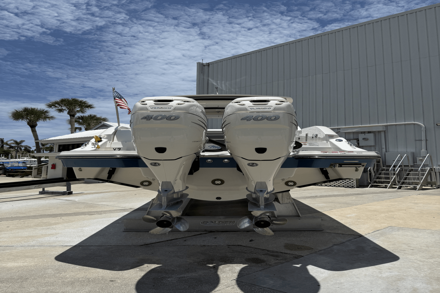 Slide: The Image of Sea Ray 350 SLX-OB 2023 - 26