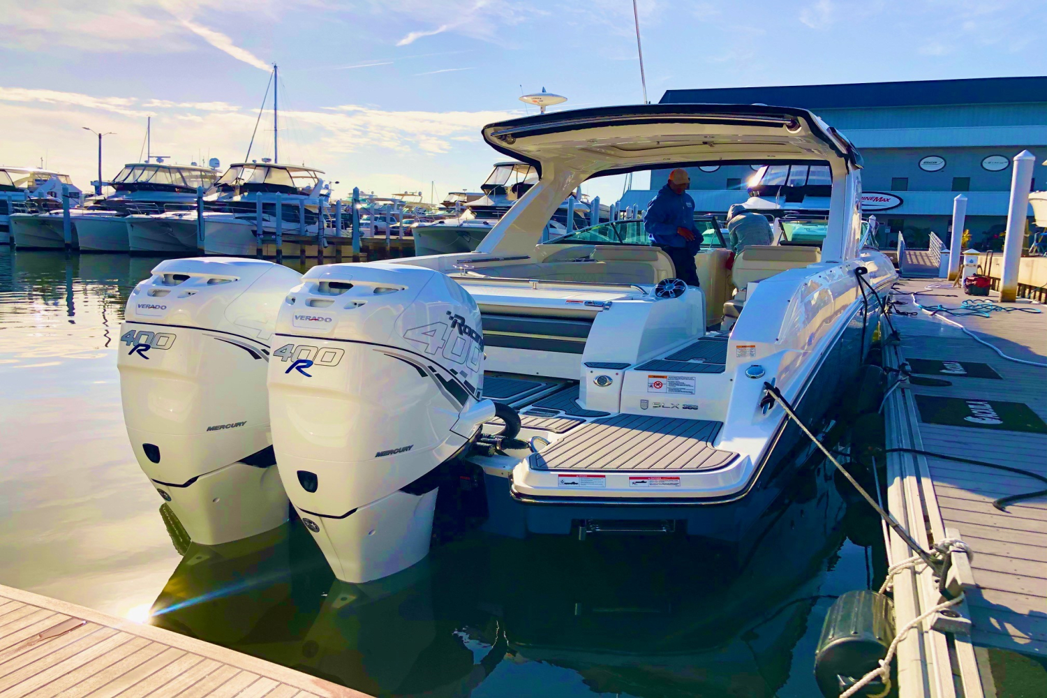 Slide: The Image of Sea Ray 350 SLX OB 2020 - 2