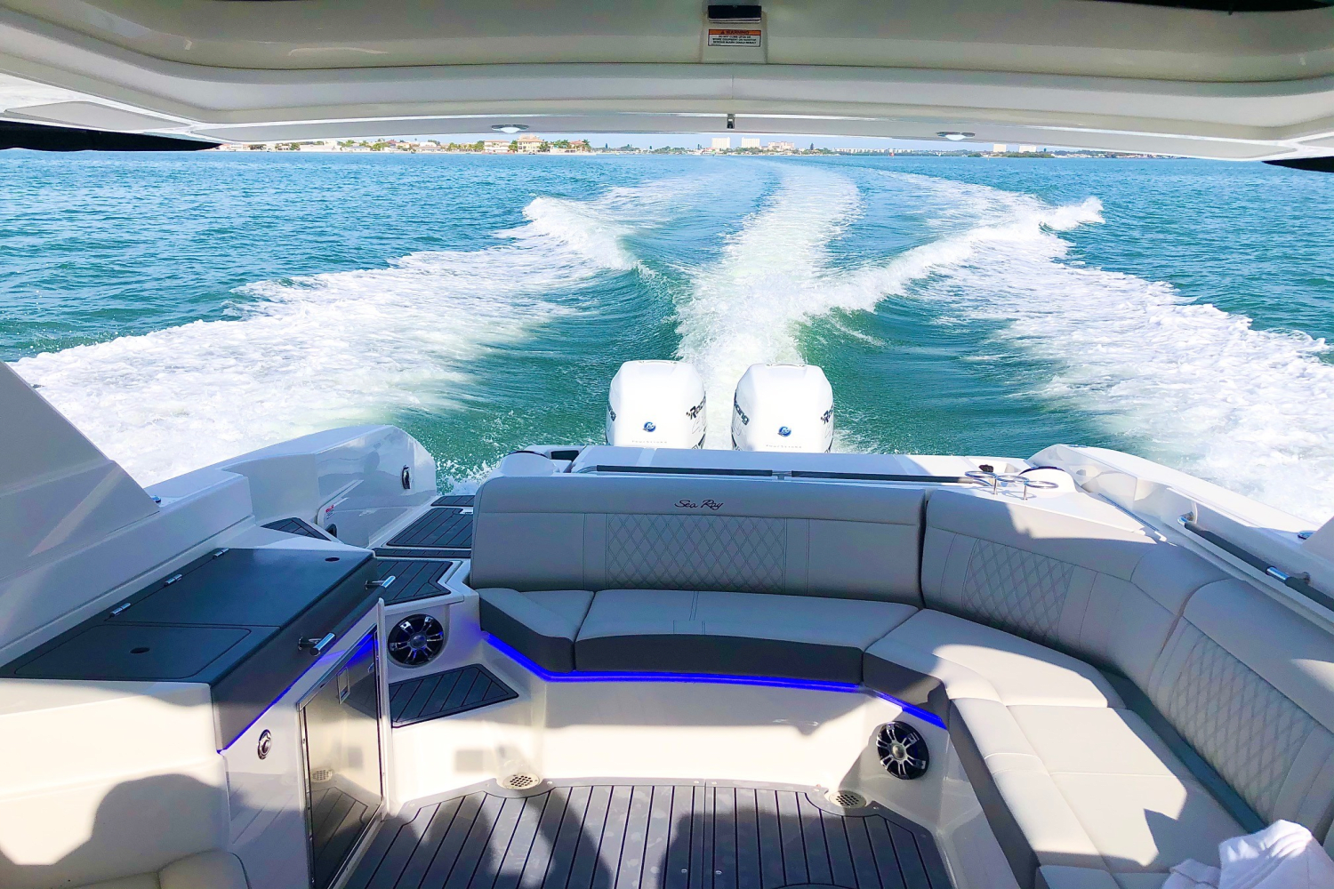 Slide: The Image of Sea Ray 350 SLX OB 2020 - 5