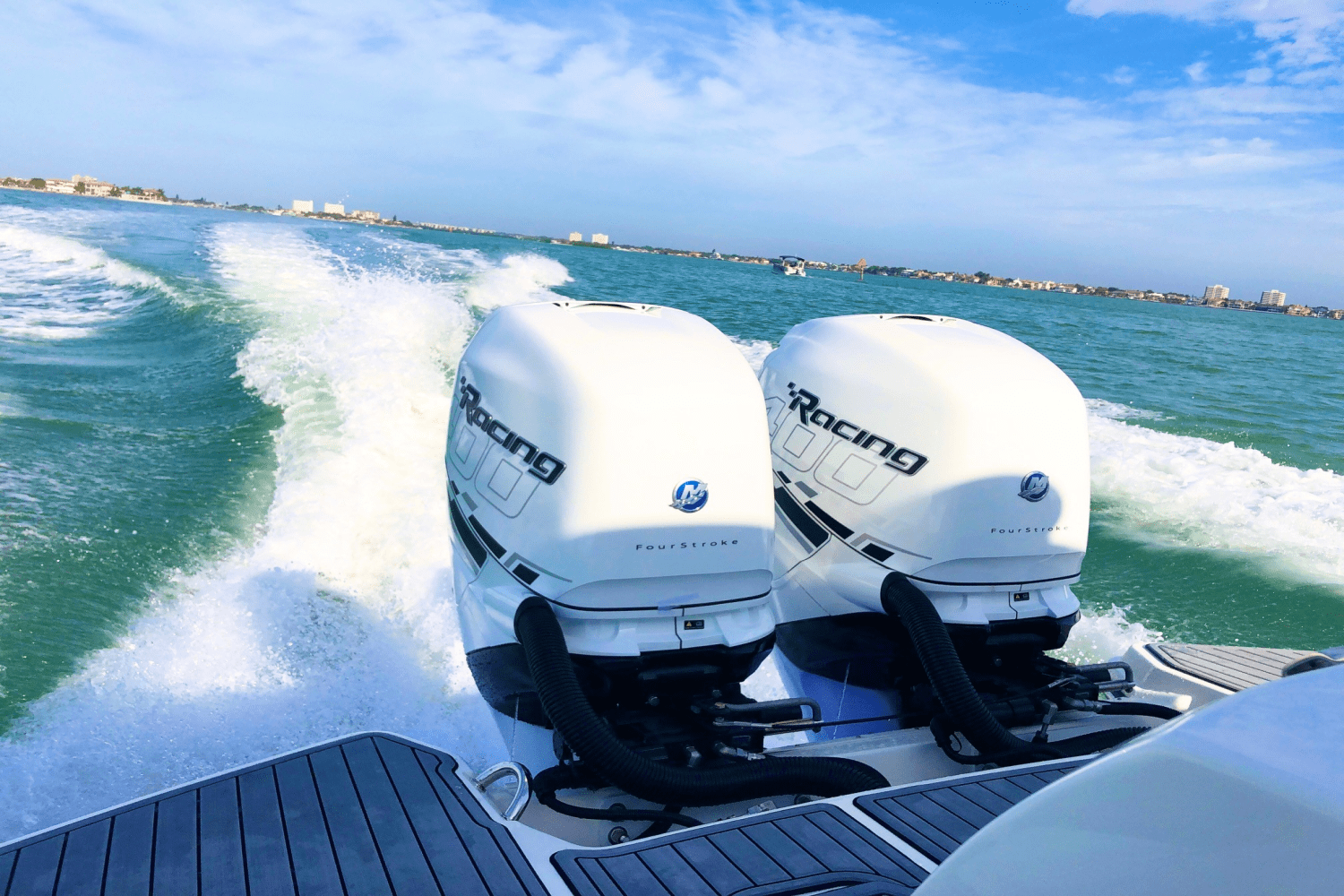 Slide: The Image of Sea Ray 350 SLX OB 2020 - 6