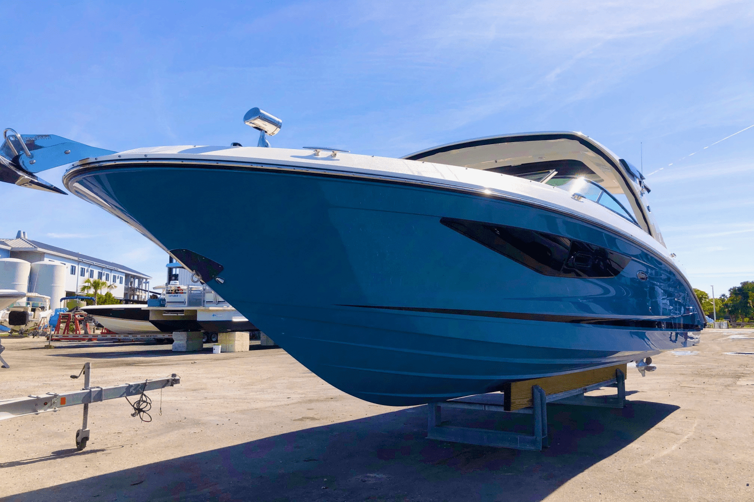 Slide: The Image of Sea Ray 350 SLX OB 2020 - 7