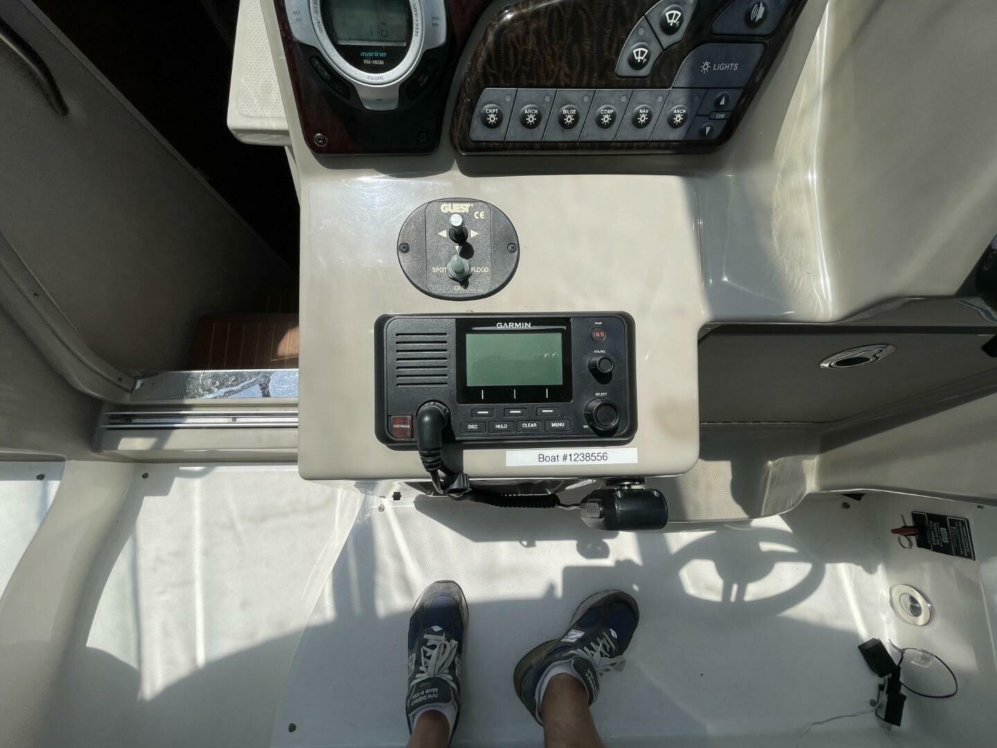 Slide: The Image of Sea Ray 350 Sundancer 2010 - 5048036