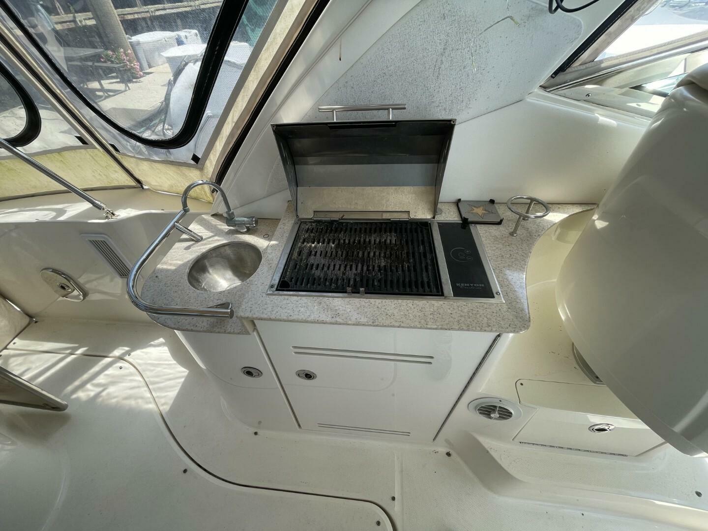 Slide: The Image of Sea Ray 350 Sundancer 2010 - 5048038