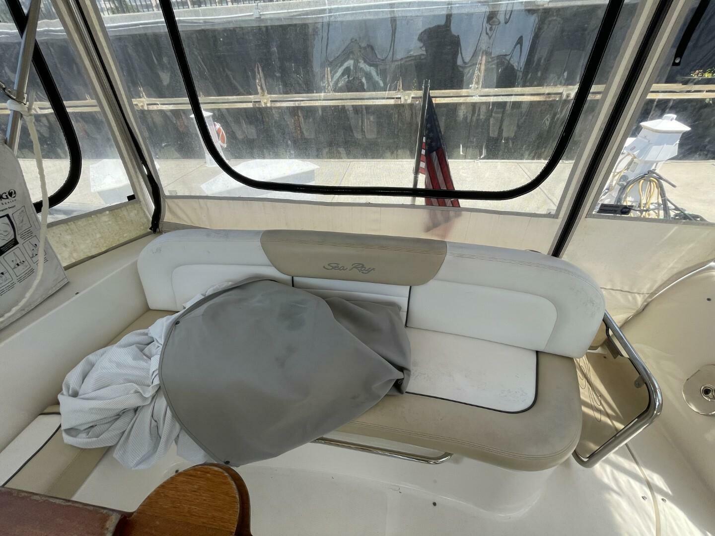 Slide: The Image of Sea Ray 350 Sundancer 2010 - 5048042