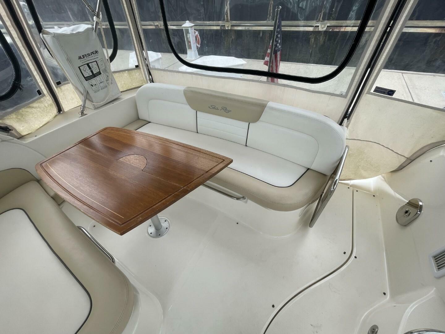 Slide: The Image of Sea Ray 350 Sundancer 2010 - 5048073