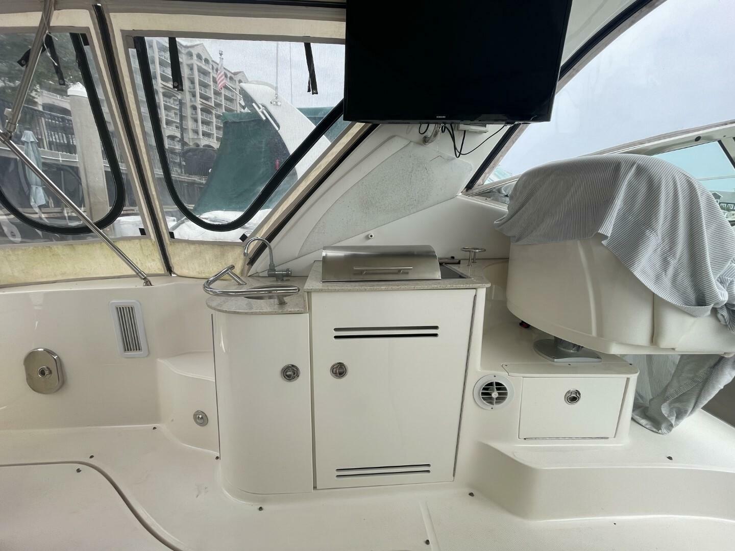 Slide: The Image of Sea Ray 350 Sundancer 2010 - 5048076