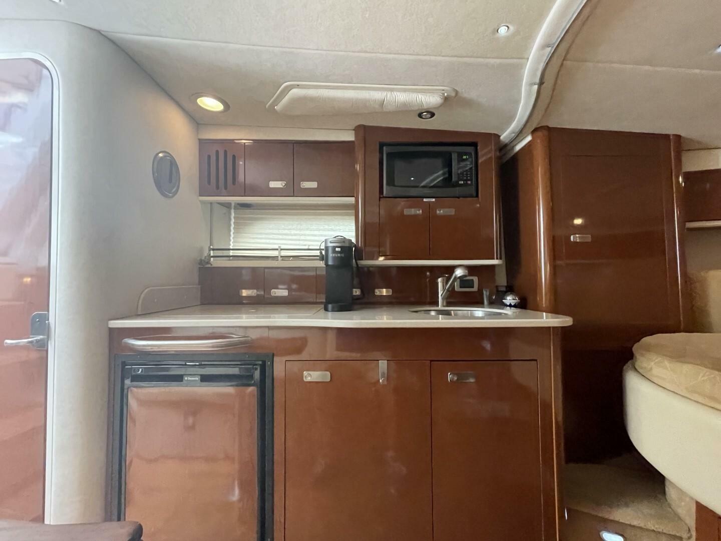 Slide: The Image of Sea Ray 350 Sundancer 2010 - 5048085