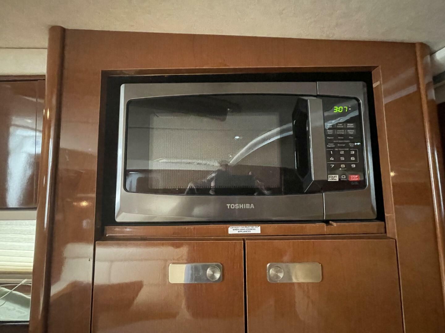 Slide: The Image of Sea Ray 350 Sundancer 2010 - 5048086