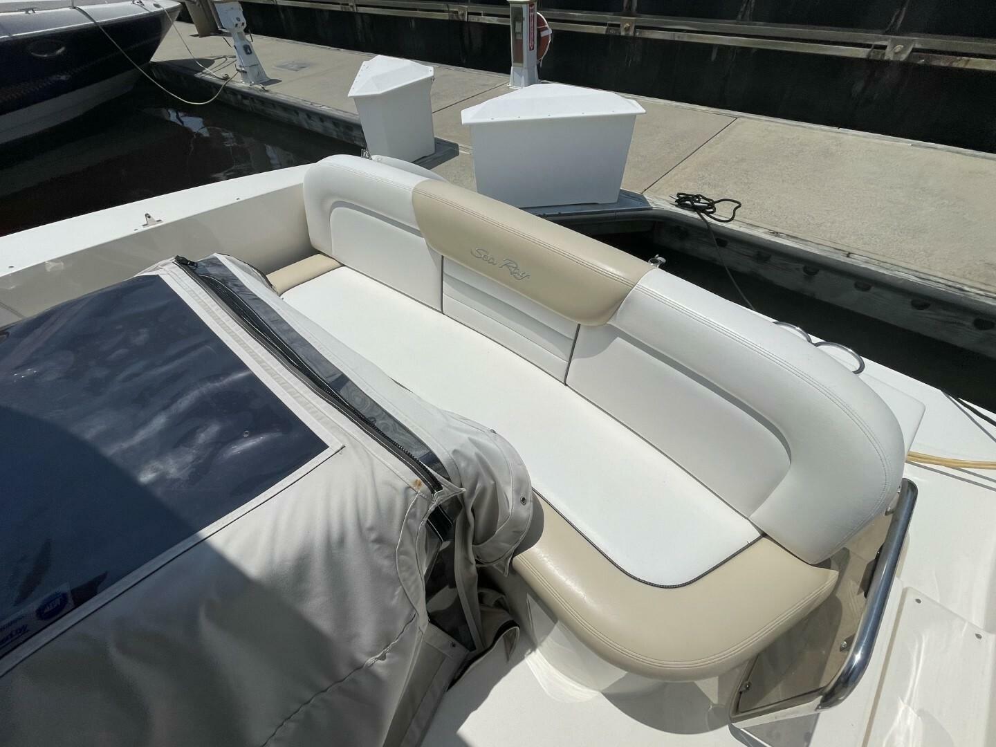 Slide: The Image of Sea Ray 350 Sundancer 2010 - 5048105