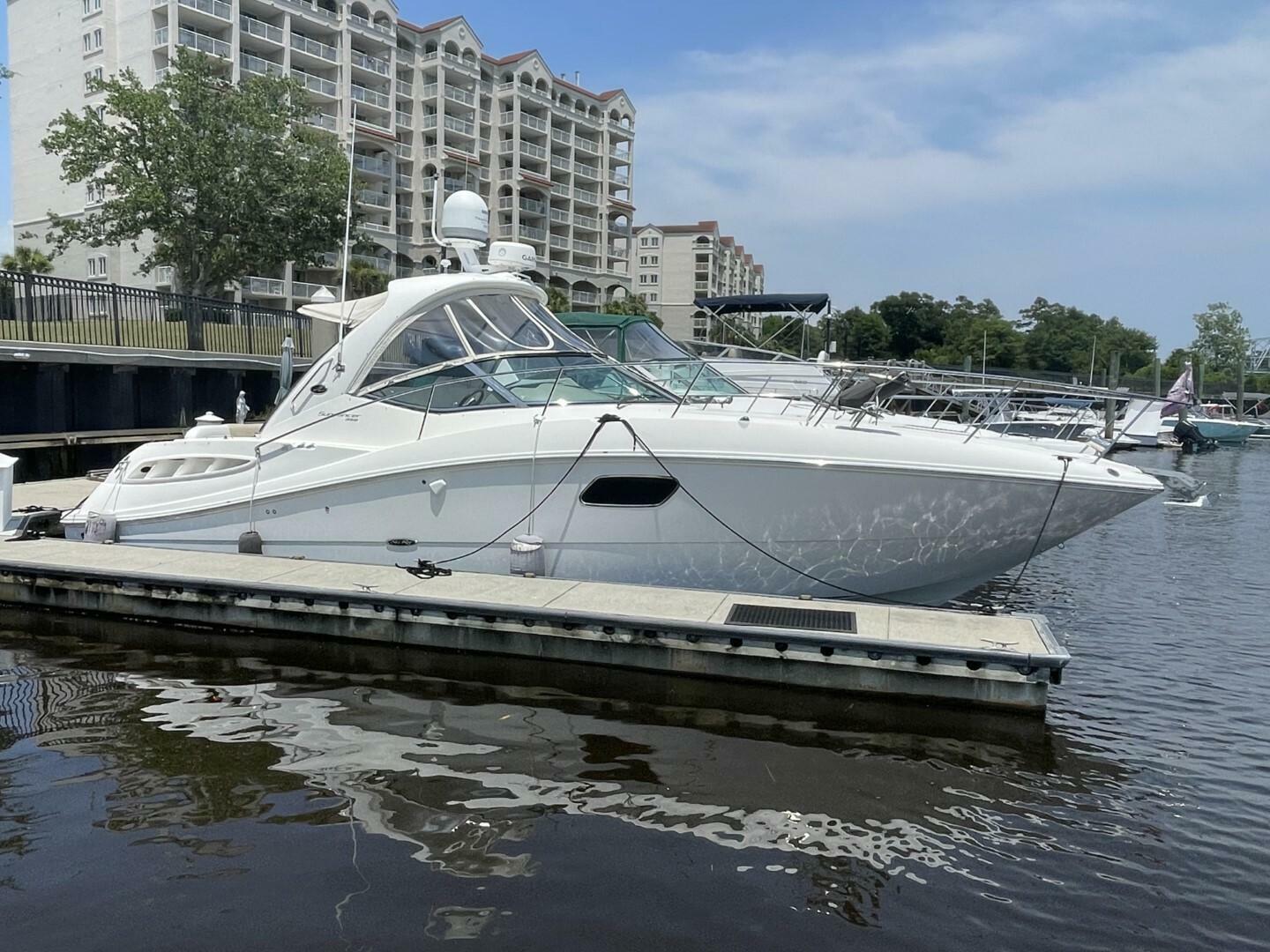 Slide: The Image of Sea Ray 350 Sundancer 2010 - 5048121