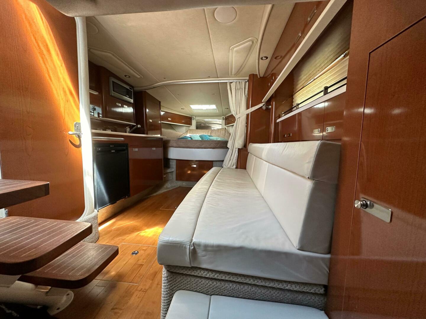Slide: The Image of Sea Ray 350 Sundancer 2011 - 4301104