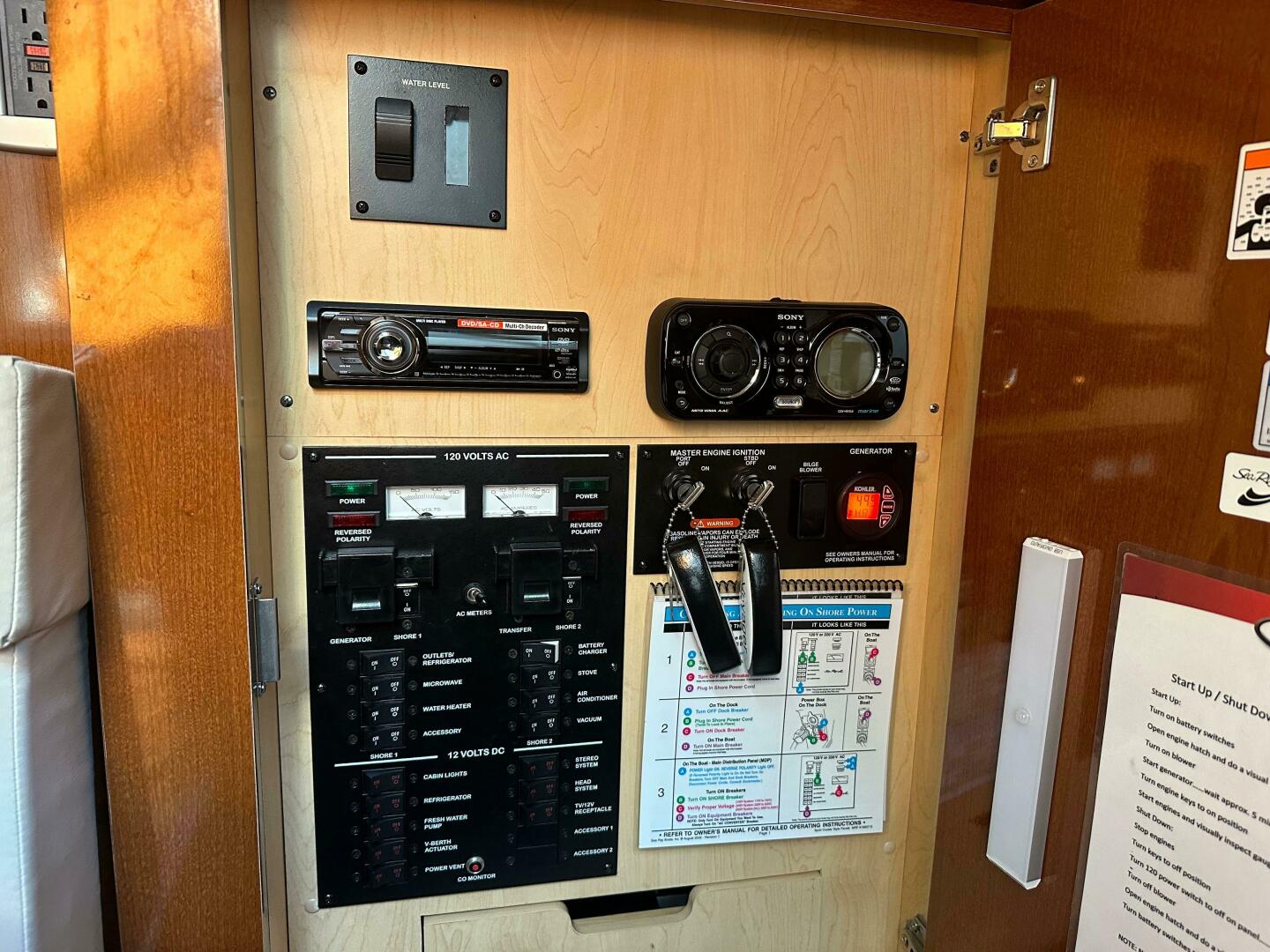 Slide: The Image of Sea Ray 350 Sundancer 2011 - 4301108