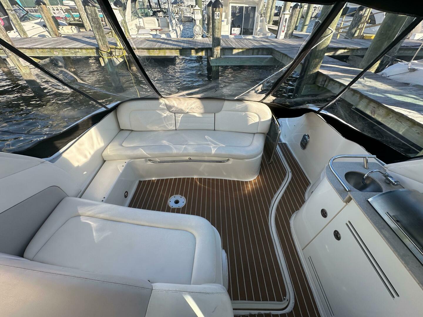 Slide: The Image of Sea Ray 350 Sundancer 2011 - 4301138