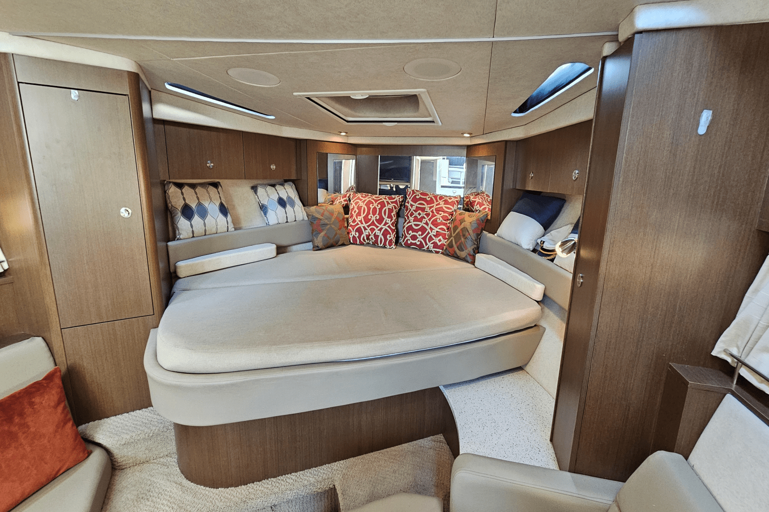 Slide: The Image of Sea Ray 350 SUNDANCER 2013 - 39