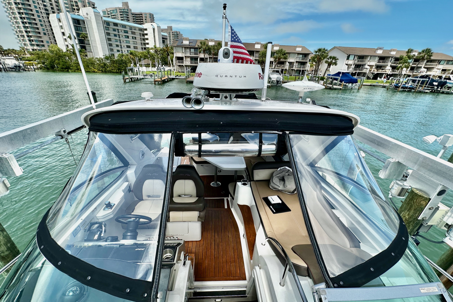 Slide: The Image of Sea Ray 350 SUNDANCER 2014 - 22