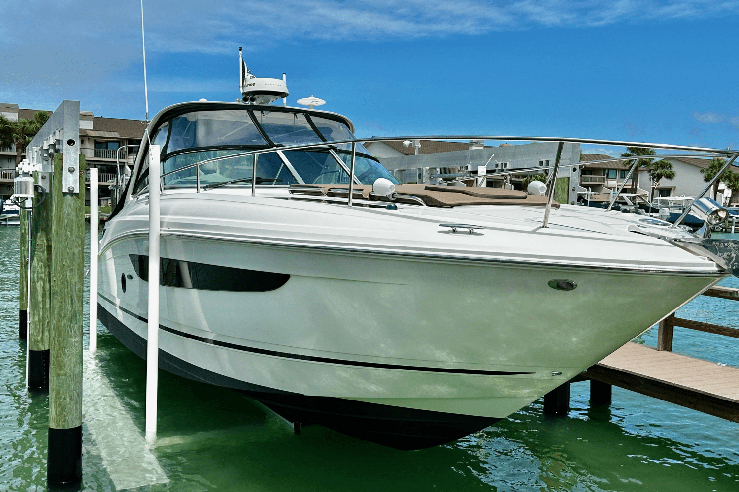 Slide: The Image of Sea Ray 350 SUNDANCER 2014 - 3