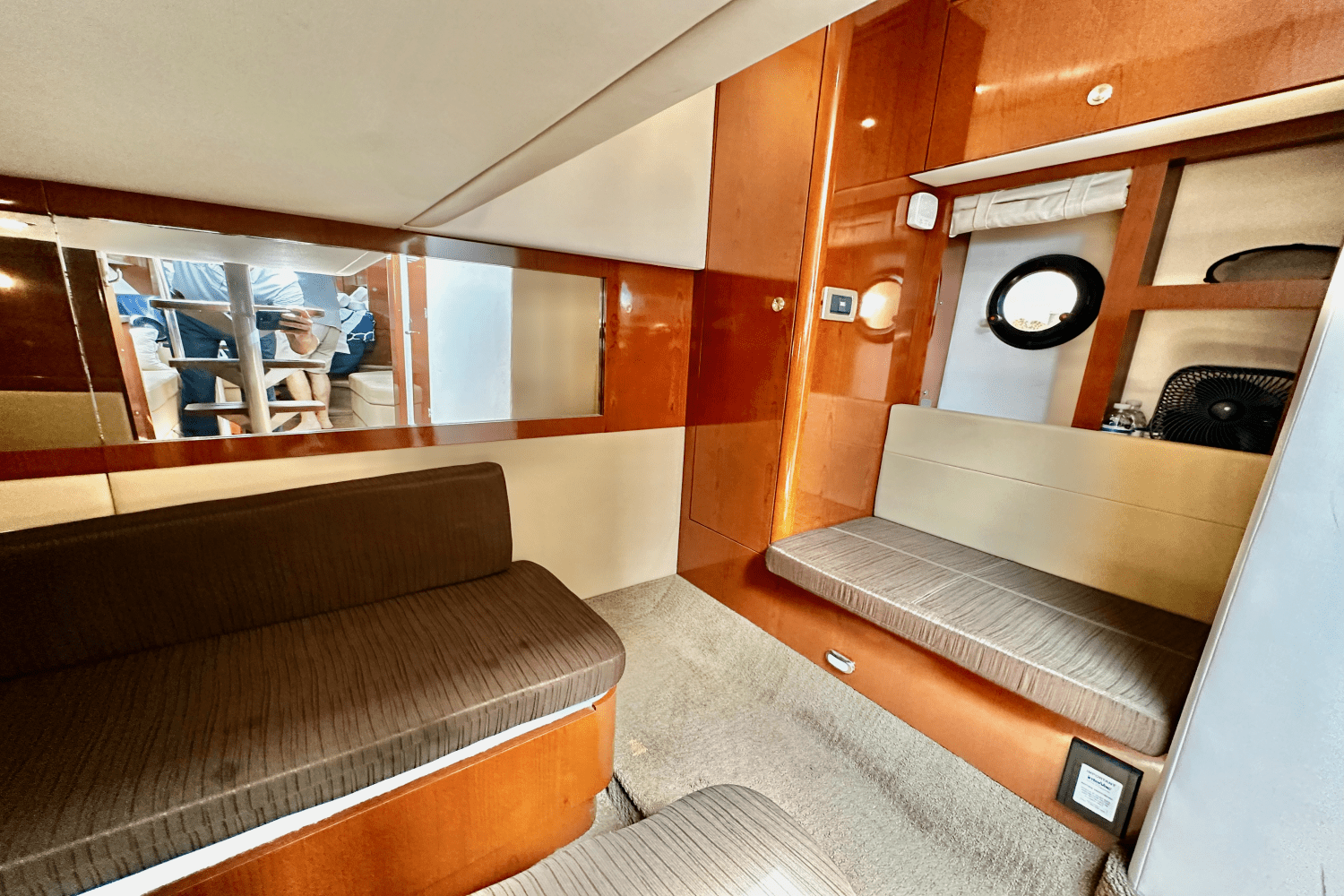 Slide: The Image of Sea Ray 350 SUNDANCER 2014 - 30