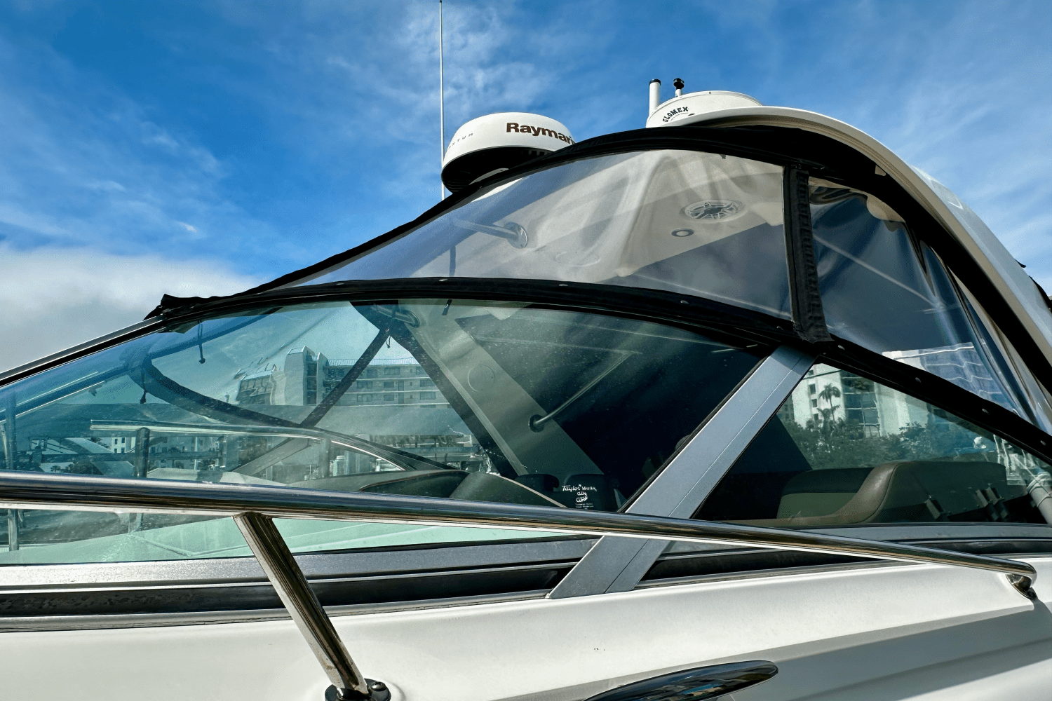 Slide: The Image of Sea Ray 350 SUNDANCER 2014 - 5