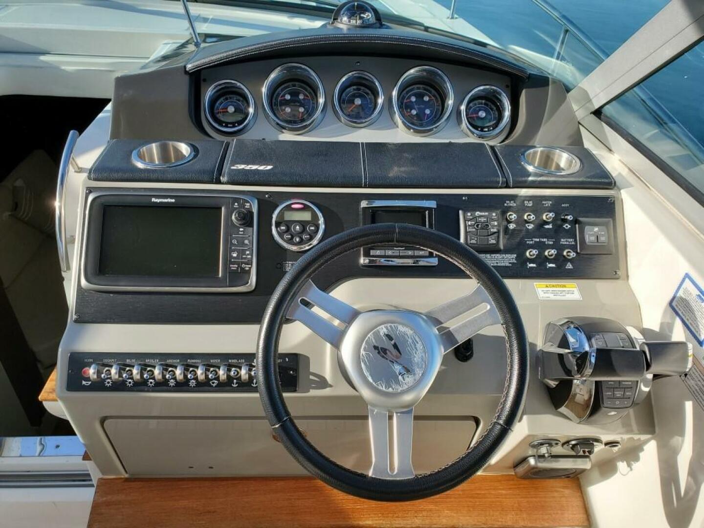 Slide: The Image of Sea Ray 350 Sundancer 2015 - 4968708