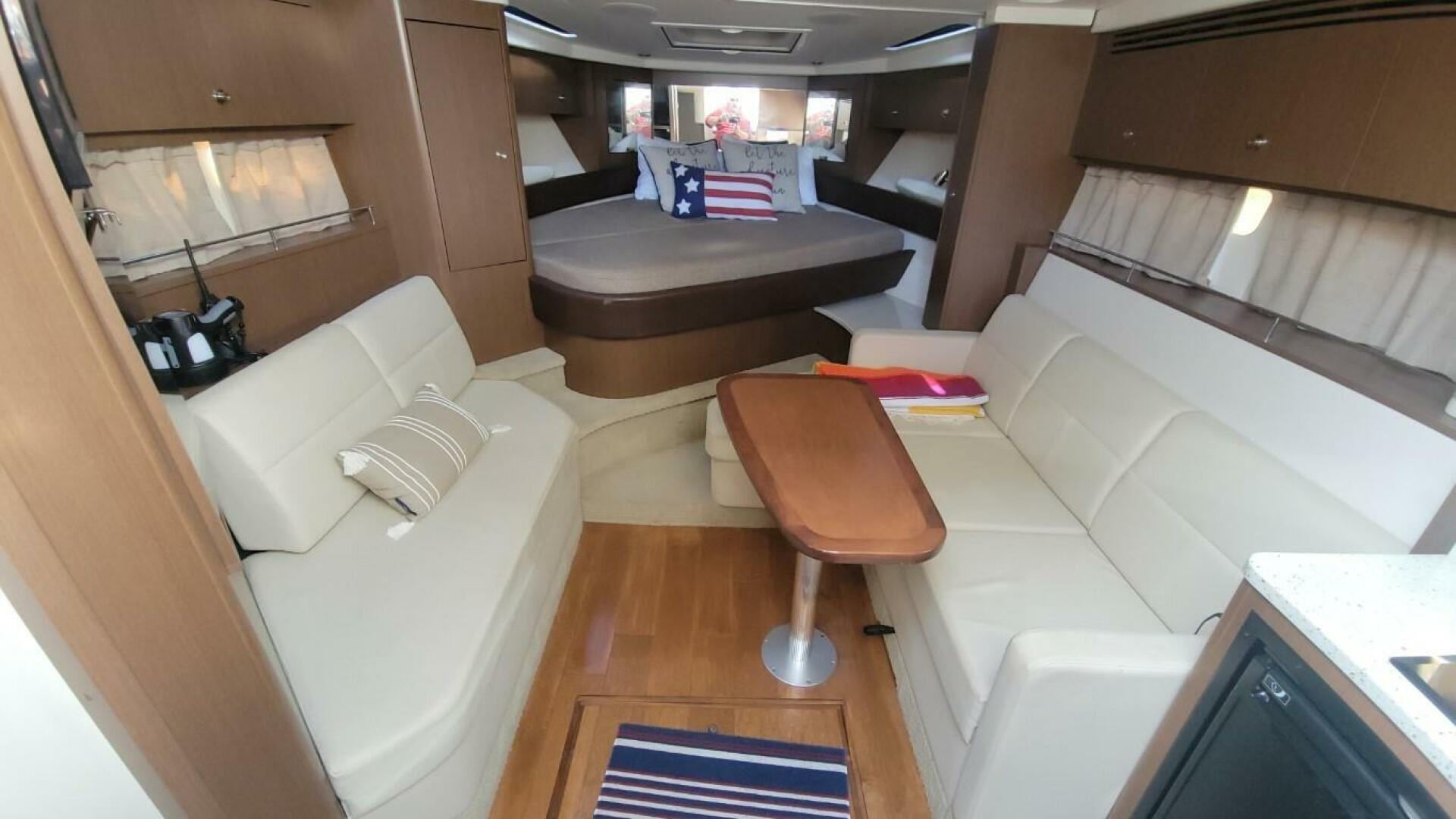 Slide: The Image of Sea Ray 350 Sundancer 2015 - 5042862