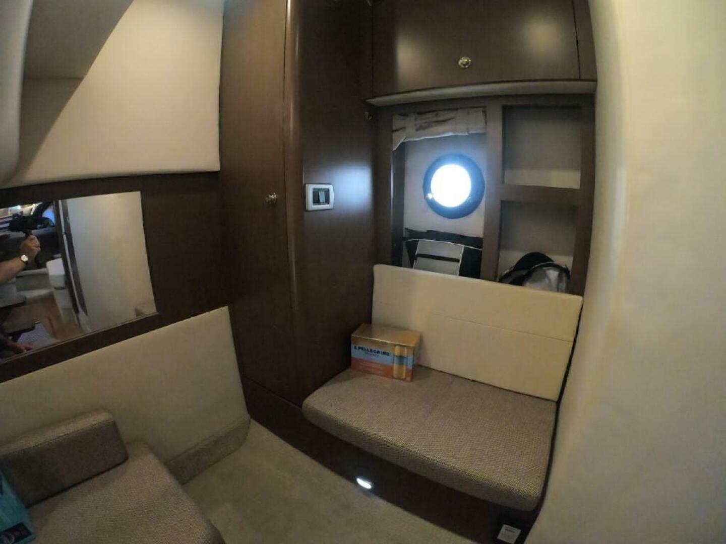 Slide: The Image of Sea Ray 350 Sundancer 2015 - 4968720