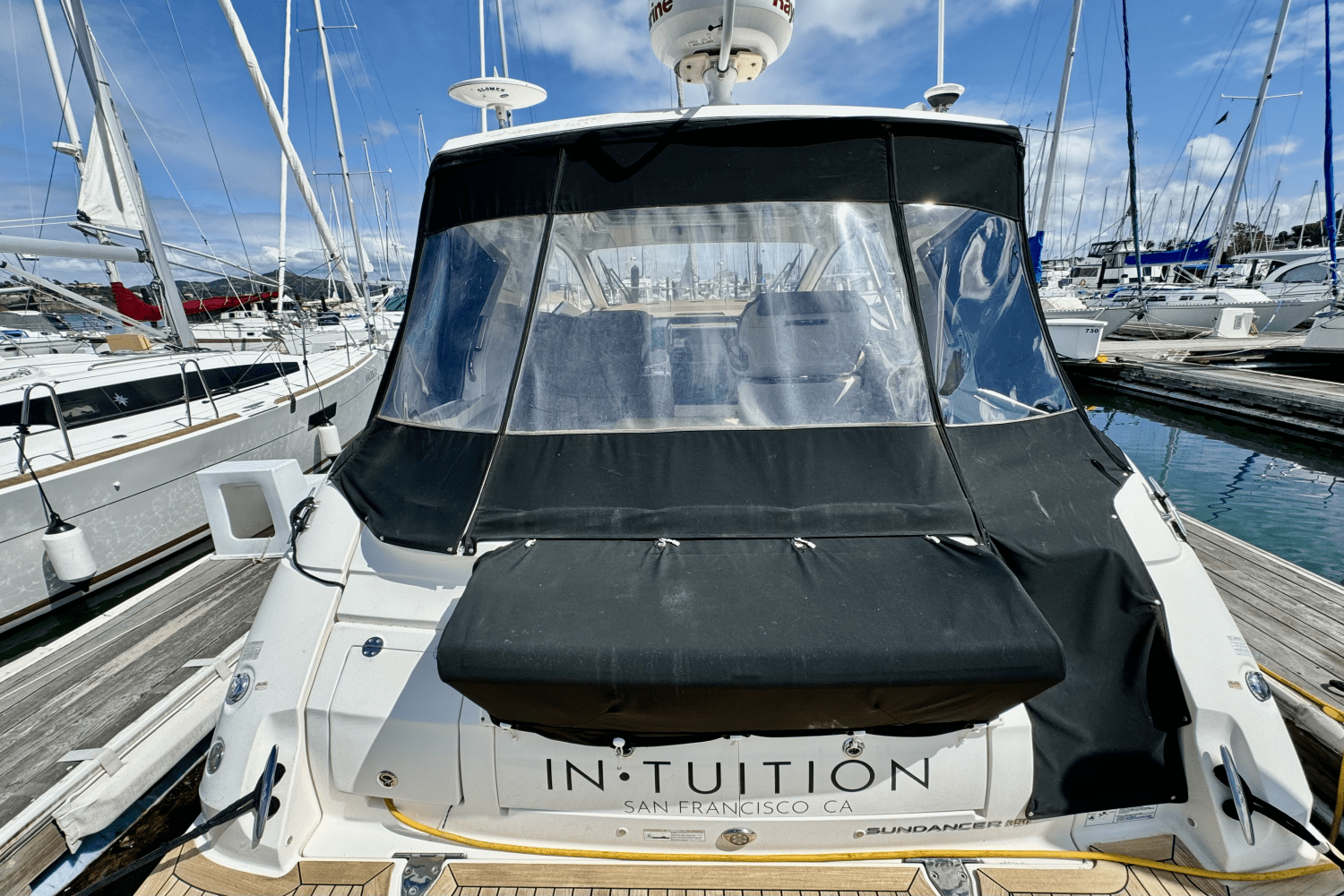 Slide: The Image of Sea Ray 350 SUNDANCER COUPE 2017 - 47
