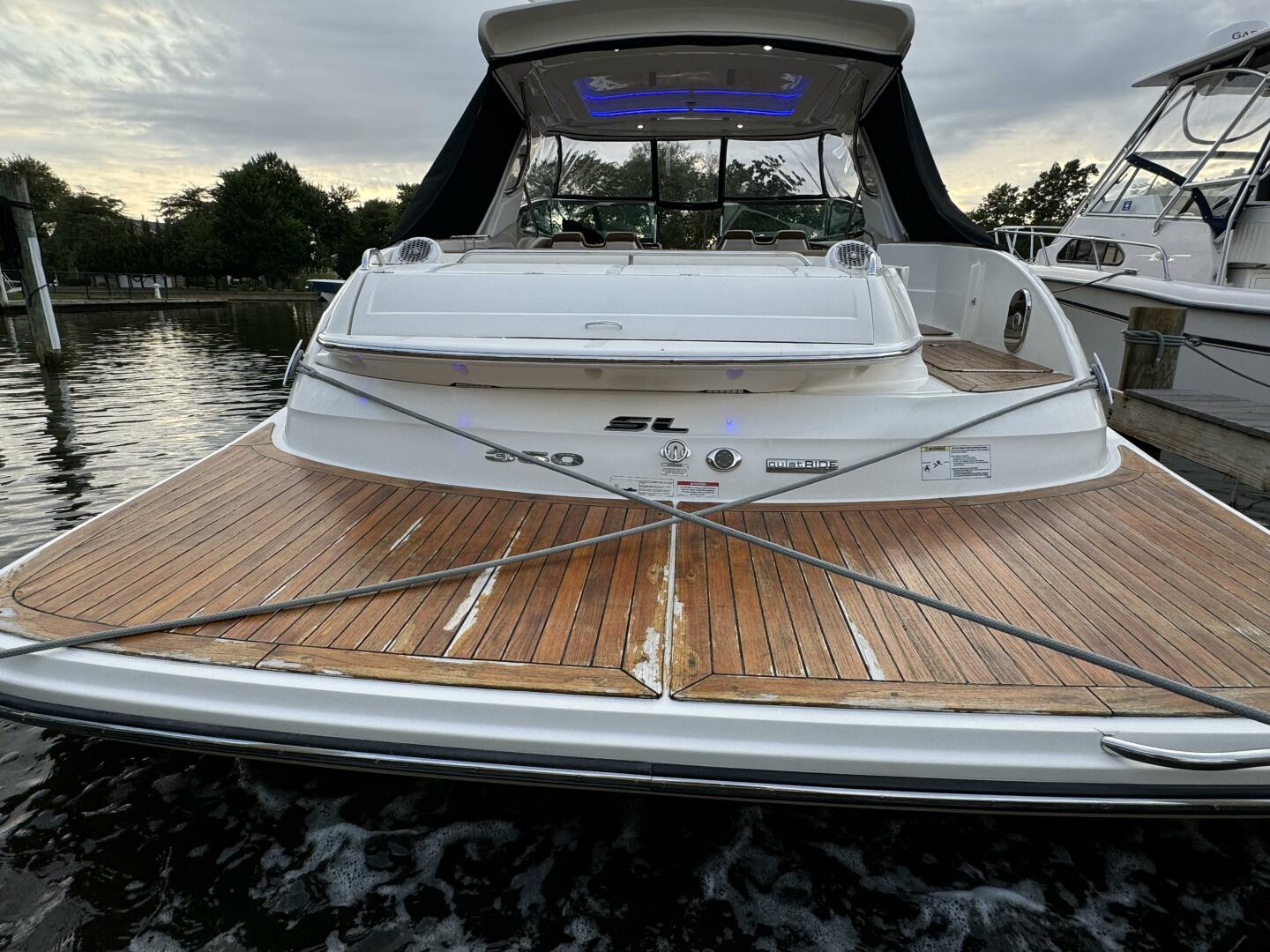 Slide: The Image of Sea Ray 35 SLX 2015 - 5110600
