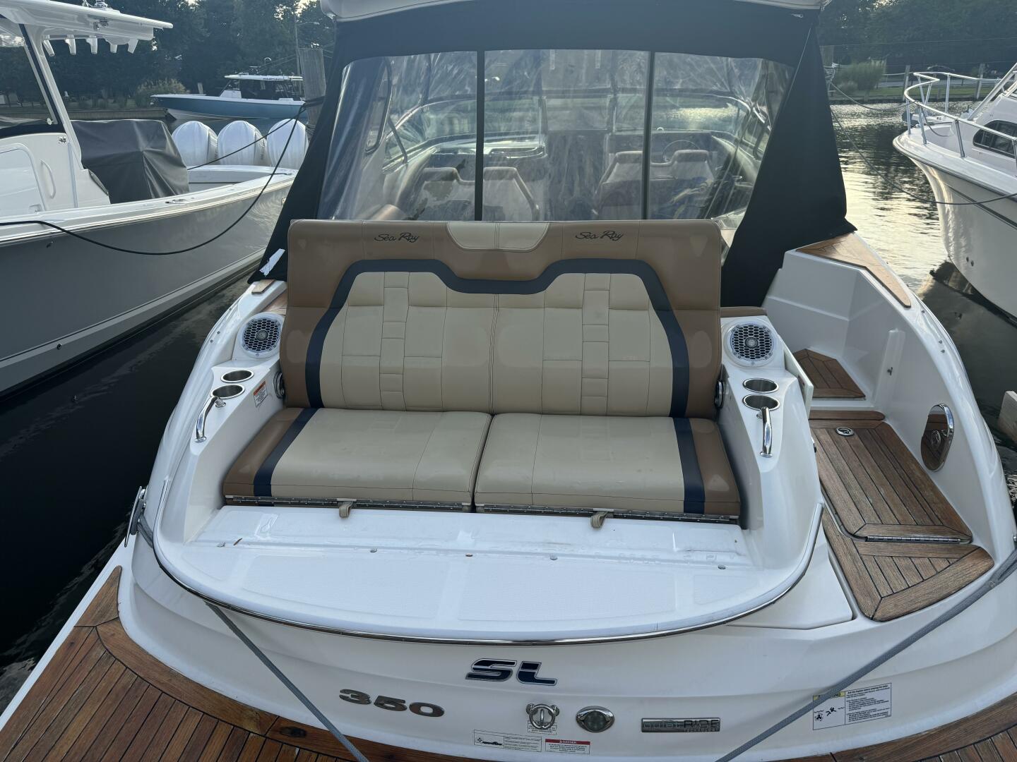 Slide: The Image of Sea Ray 35 SLX 2015 - 5110660
