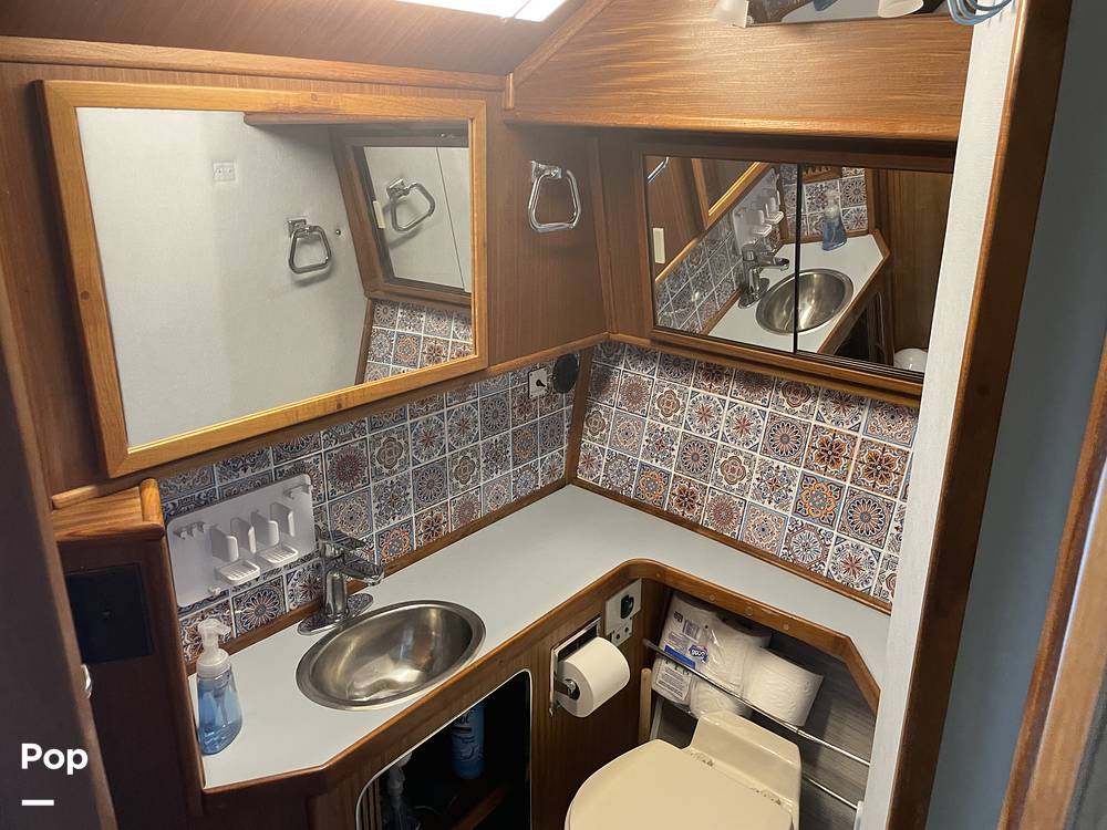 Slide: The Image of Sea Ray 360 aft cabin 1987 - 14633686