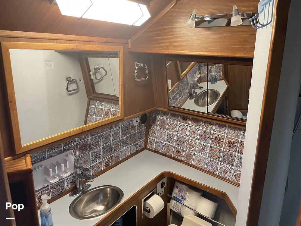 Slide: The Image of Sea Ray 360 aft cabin 1987 - 14633594