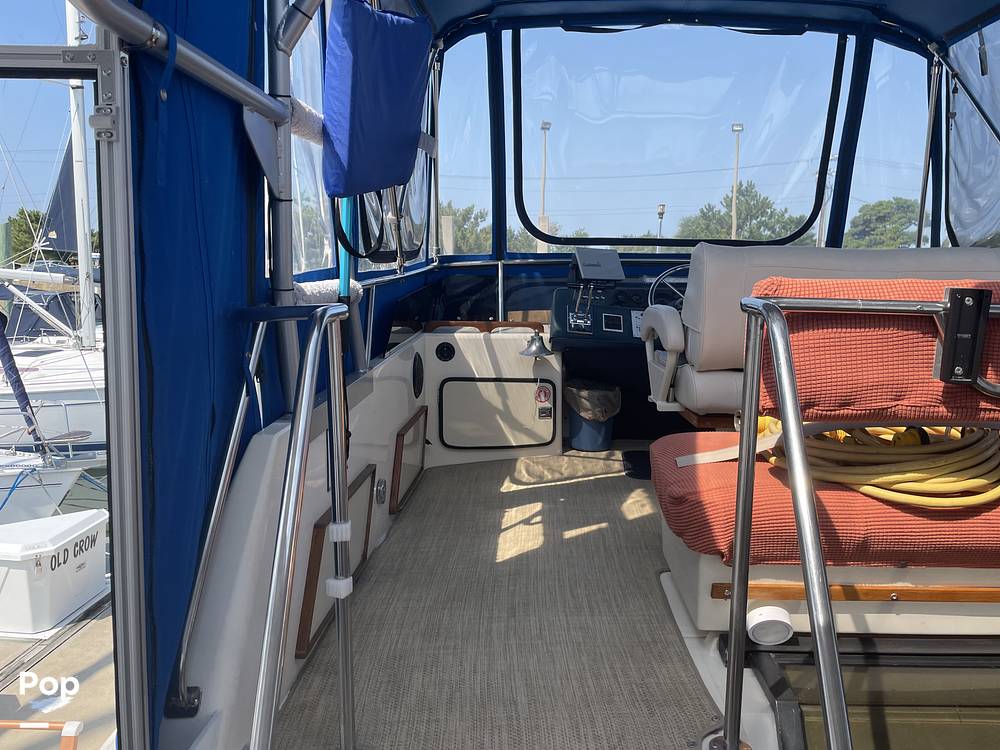 Slide: The Image of Sea Ray 360 aft cabin 1987 - 14633650
