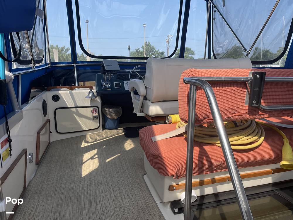Slide: The Image of Sea Ray 360 aft cabin 1987 - 14633578