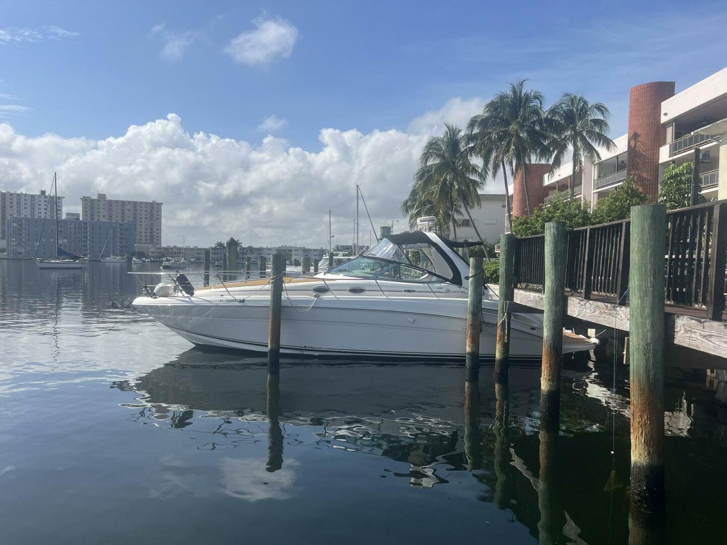 Slide: The Image of Sea Ray 360 Sundancer 2002 - 4965216