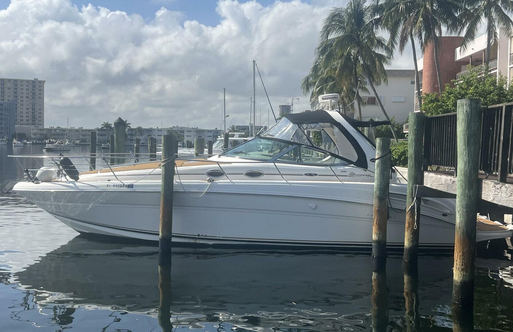 Slide: The Image of Sea Ray 360 Sundancer 2002 - 4965217