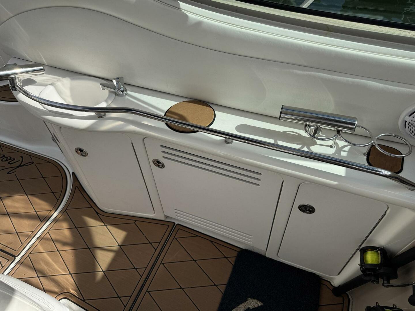 Slide: The Image of Sea Ray 360 Sundancer 2002 - 4965233