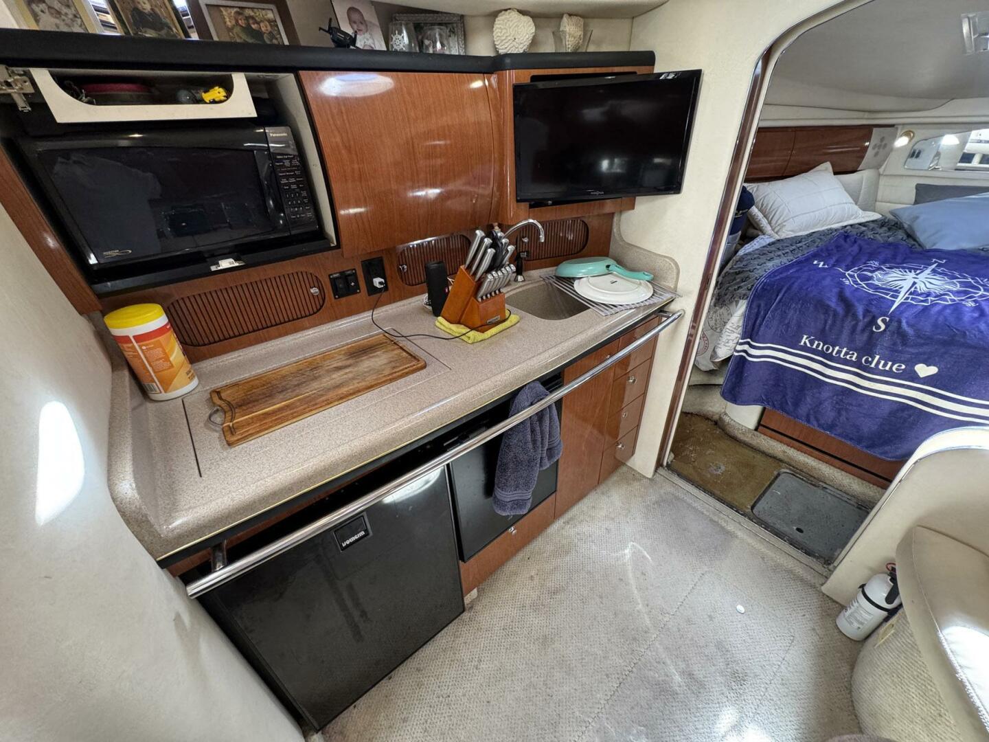 Slide: The Image of Sea Ray 360 Sundancer 2002 - 4965242
