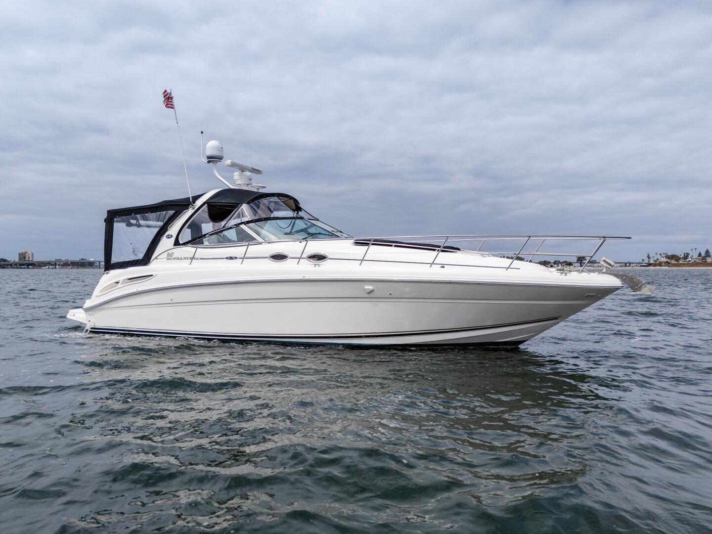 Slide: The Image of Sea Ray 360 Sundancer 2003 - 5258984