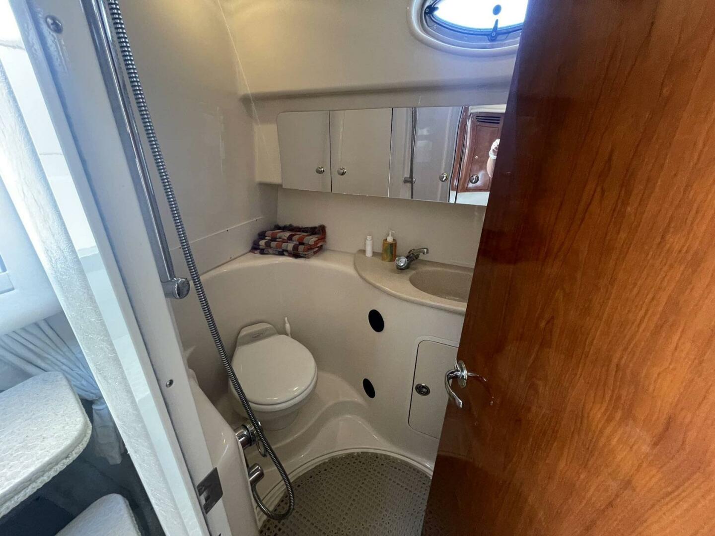 Slide: The Image of Sea Ray 360 Sundancer 2003 - 4965073
