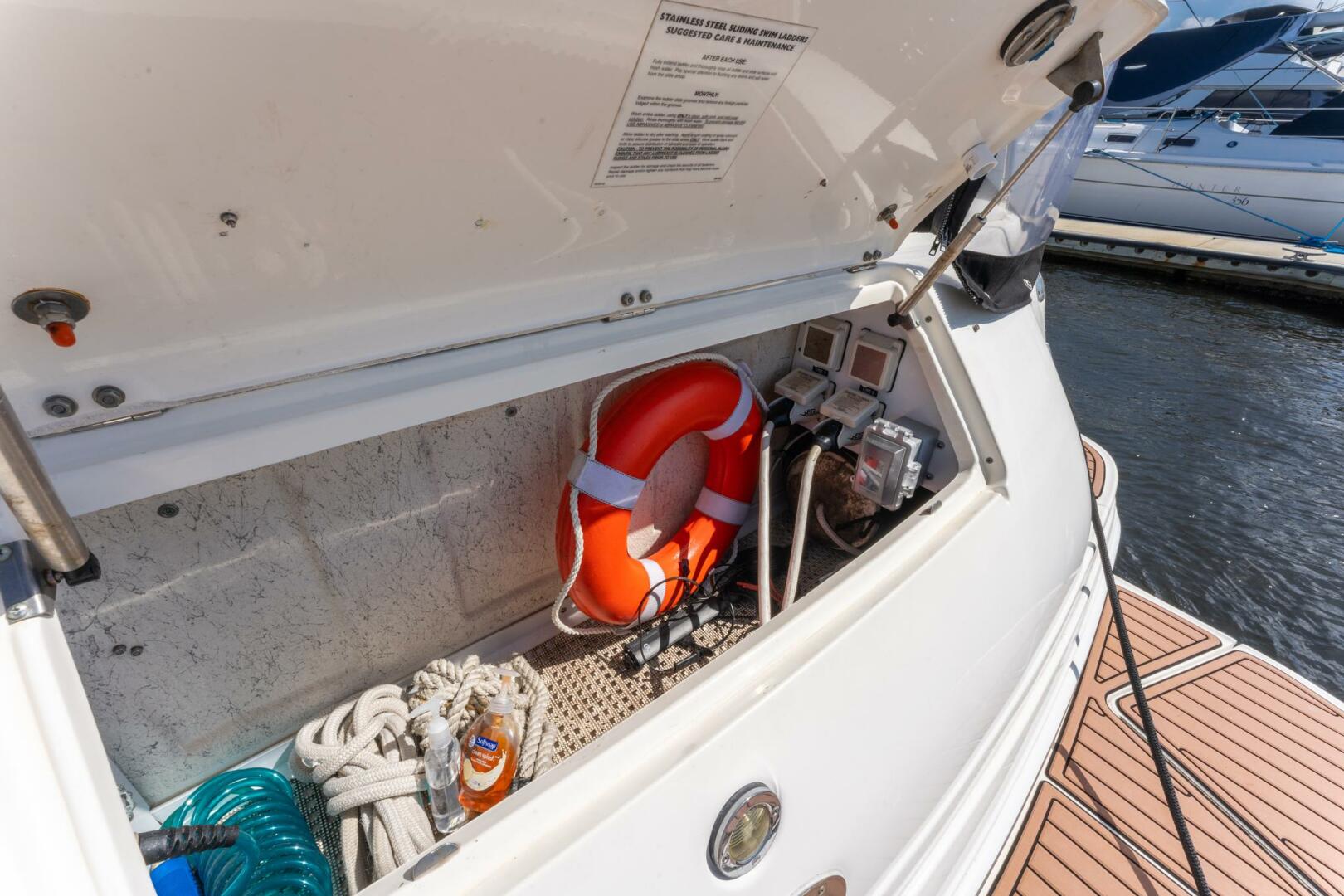 Slide: The Image of 2003 Sea Ray 360 Sundancer - 3861896