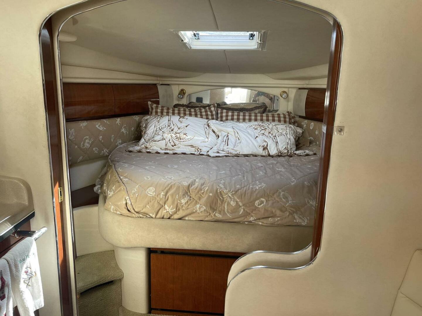 Slide: The Image of Sea Ray 360 Sundancer 2003 - 4965075