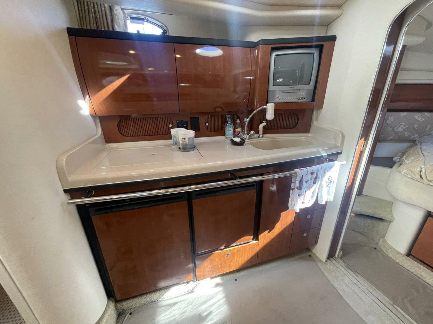 Slide: The Image of Sea Ray 360 Sundancer 2003 - 4965081