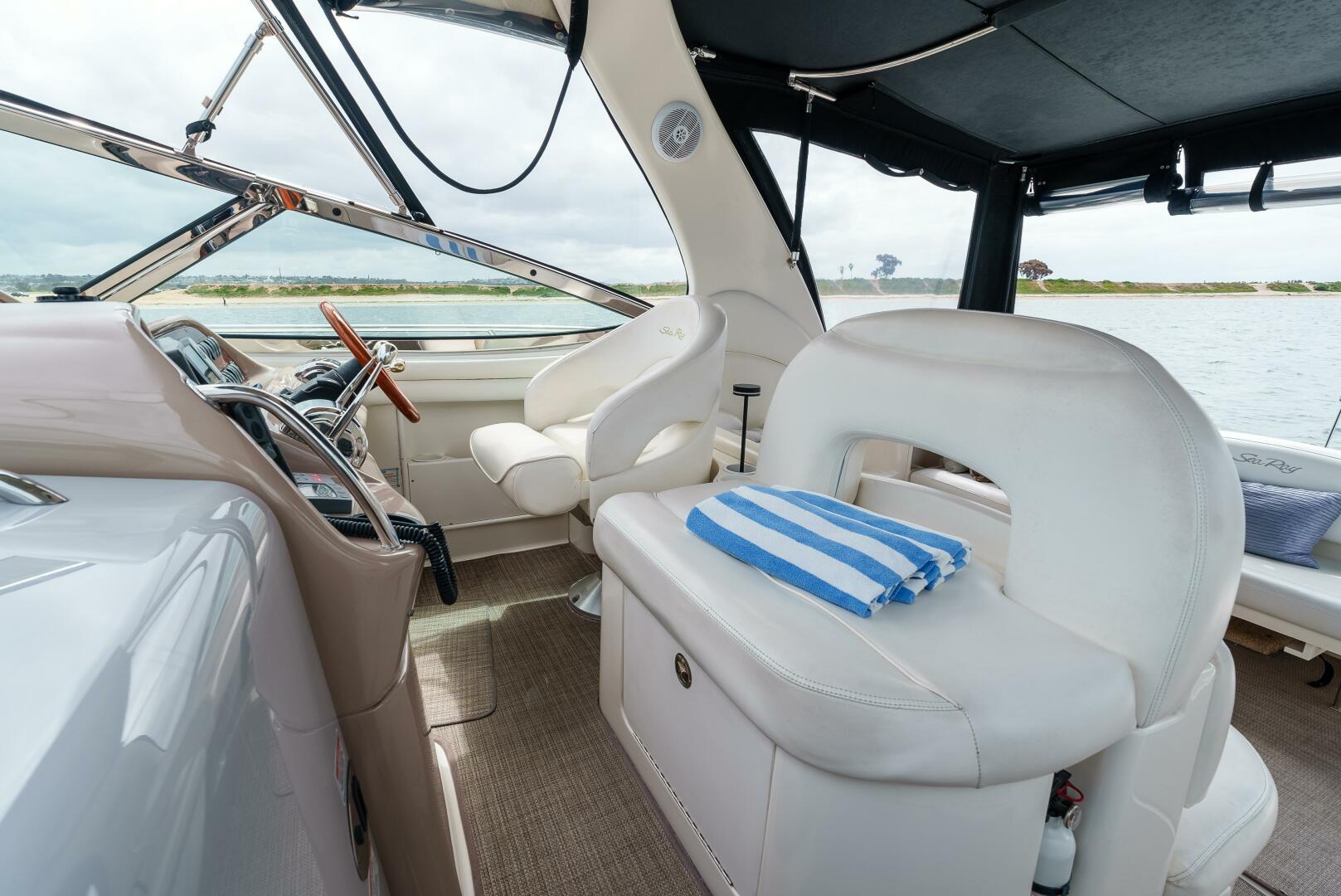 Slide: The Image of Sea Ray 360 Sundancer 2003 - 5259004