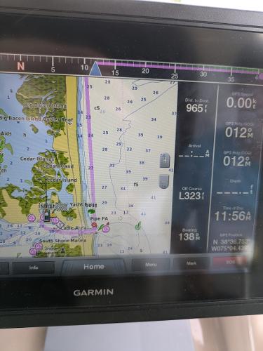 Slide: The Image of Garmin marine GPS display on a 2004 Sea Ray 360 Sundancer boat. - 15