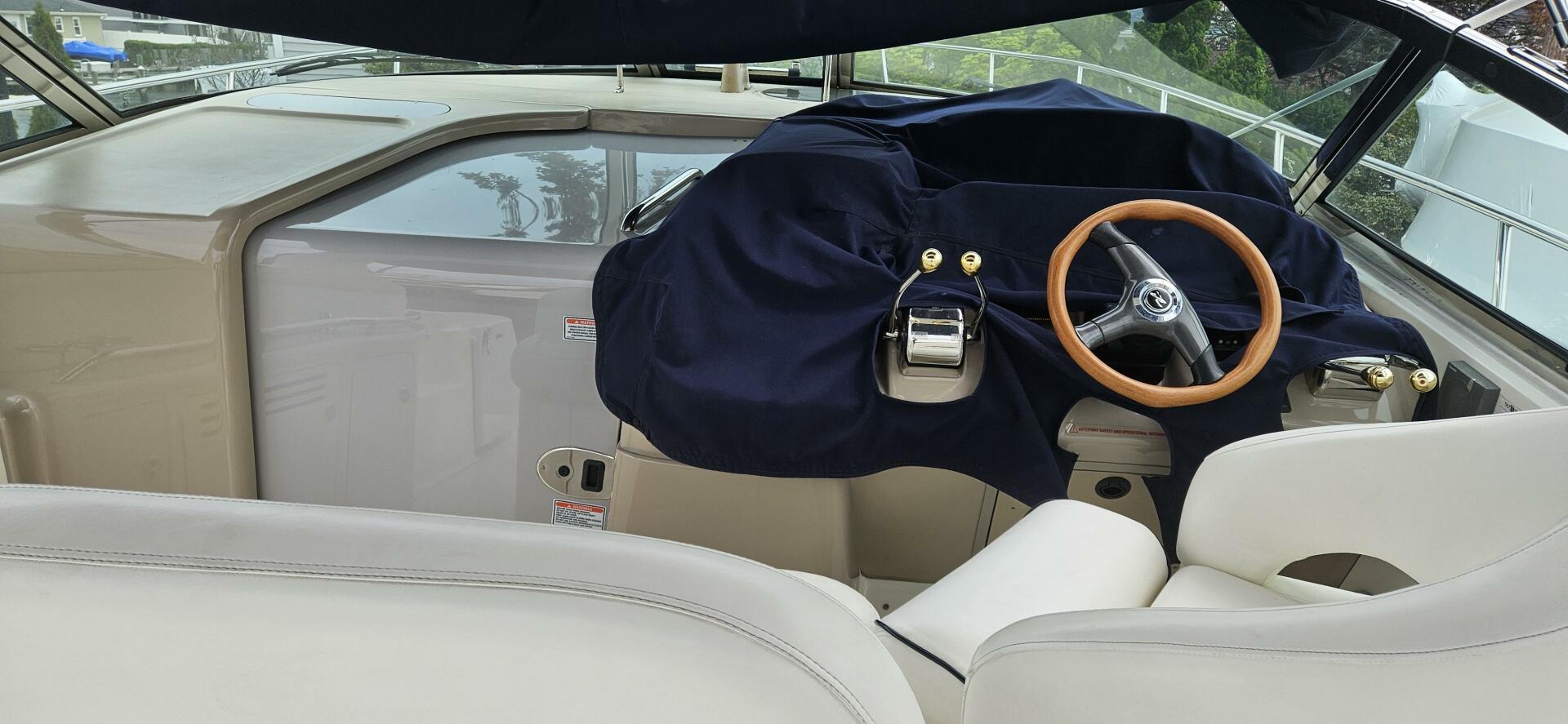 Slide: The Image of Sea Ray 360 Sundancer 2005 - 5263587